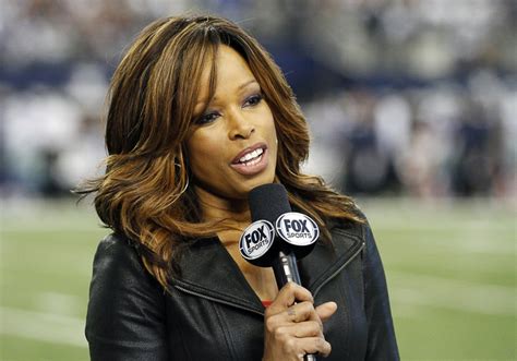 These Sideline Reporters Are Actually At The Center Of The Game