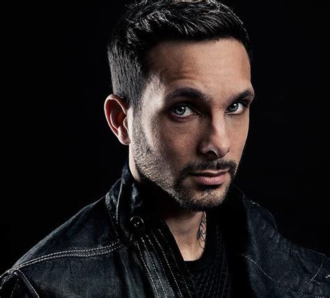 Magician dynamo has revealed the secret behind illusions which will make you appear to walk dynamo's secrets revealed: Dynamo Magician Impossible. What a genuine fella. Always ...