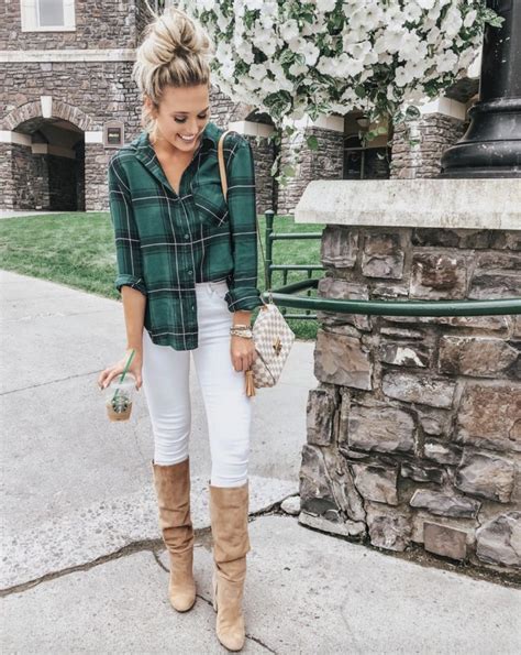 21 Fall Outfits To Copy This Season Green Plaid Shirt White Jeans