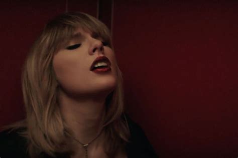 15 Faces Taylor Swift Makes In Her New Music Video