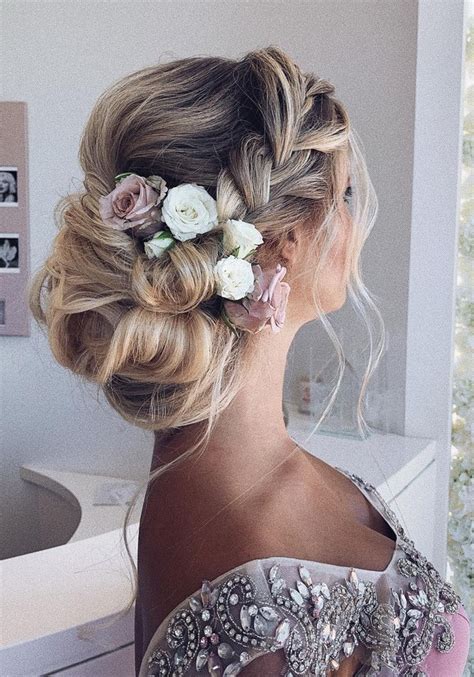 20 Trending Messy Wedding Updo Hairstyles Youll Love Hmp
