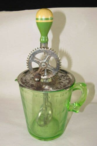Vintage A J Hazel Atlas Vaseline Uranium 4 Cup Green Glass Measuring