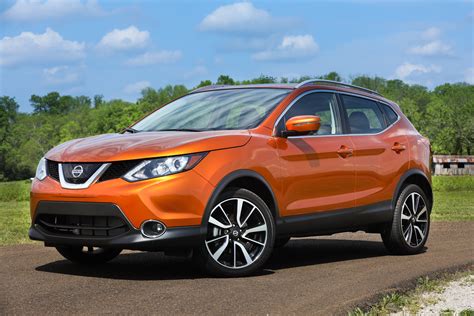 2017 Nissan Rogue Sport Sl Awd Platinum The Shrink To Fit Rogue