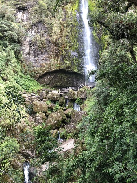 El Chorro De Giron Waterfall Waterfall River Adventure Outdoor