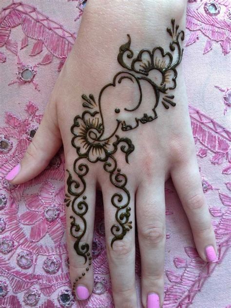 Meanwhile, tattoos on the top of the hands are symbolic of protection. 25+ Beautiful Eid Mehndi Designs 2019 - Images & Videos ...