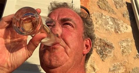 jeremy clarkson rushed to hospital with pneumonia while on holiday muscle cars zone