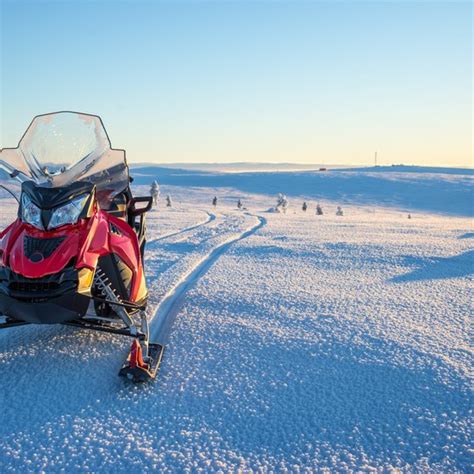 The Best Winter Snow Vacations For A Snowmobile Usa Today