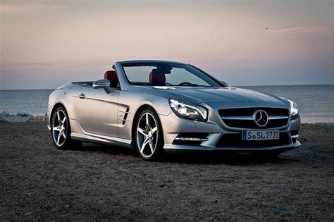 Faça perguntas sobre seus deveres. Mercedes-Benz SL 500. Love these cars, for some reason I ...
