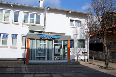 Pforzheim linna panga vr bank enz plus bic on genode61wir. VR-Bank Neckar-Enz eG, Filiale Kleinsachsenheim in ...
