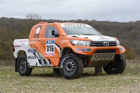2016 Toyota Hilux Rally Dakar Race Racing Rally Pickup Offroad