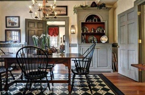 These decor inspiration pictures will inspire you to design a new and improved dining room. American Colonial Living Rooms | Colonial home decor, Primitive dining rooms, Home