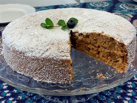 Karotten nuss kuchen (vegan) diese vegane kuchenvariation punktet mit jeder menge gesunder fette aus den mandeln und walnüssen. Karotten-Walnuss Kuchen - Muddis kochen