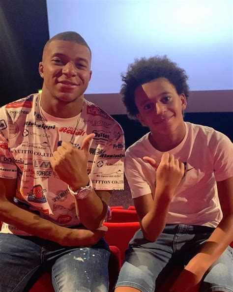 > view this post on instagram. Séance ciné pour Kylian MBappé et son petit frère