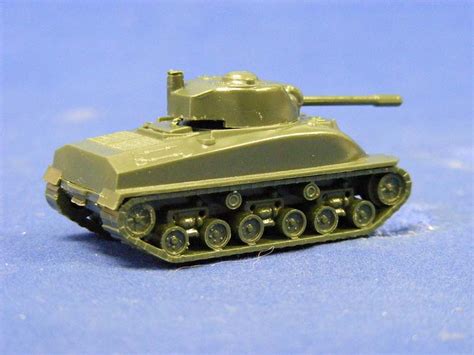 Buffalo Road Imports Sherman Tank Military Tanks Plastic Model Herpa