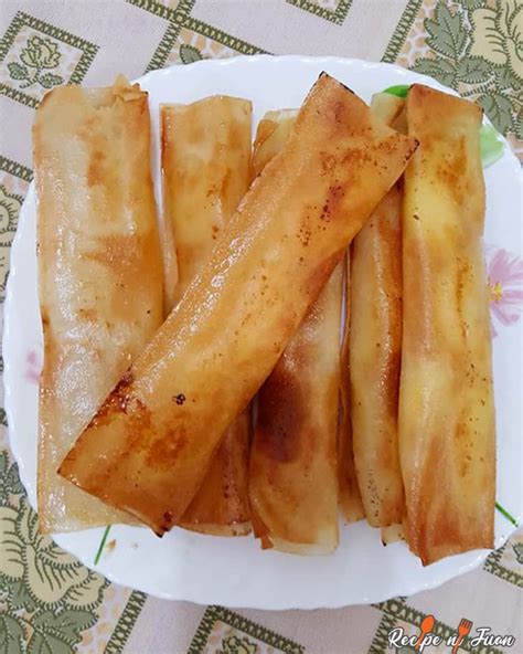Other fillings can also be used together with the banana, most commonly jackfruit, and also sweet potato, mango, cheddar cheese and coconut. Learn how to perfect this delicious Turon Recipe (Banana ...