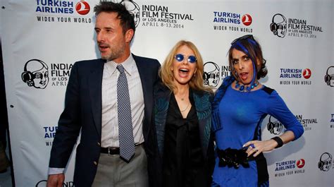 actress alexis arquette dies at the age of 47 itv news