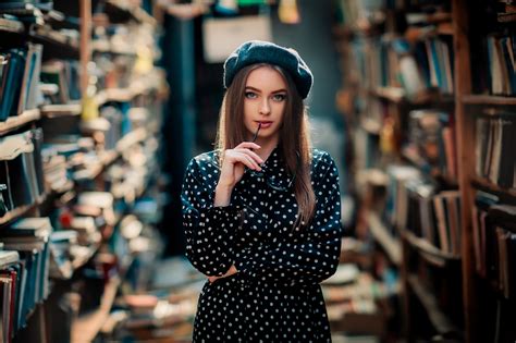 Girl In Library Photography Wallpaperhd Girls Wallpapers4k Wallpapers
