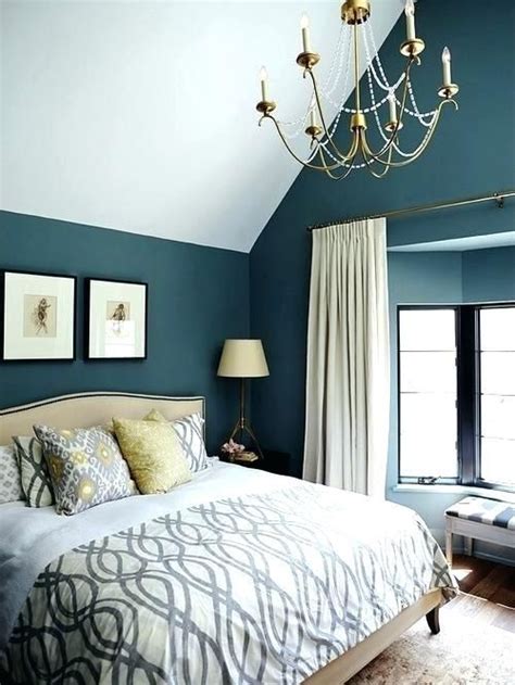 Designer erica bryen turned a classic color scheme of black, white and brass into something truly dazzling, using unabashedly bold patterns and distinctive geometric designs. Teal and gray bedroom ideas | Master bedroom colors, Best ...
