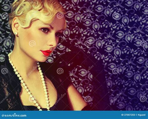 Retro Woman Fashion Beautiful Blonde Vintage Style Stock Image