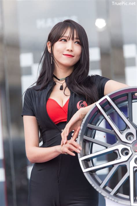 Korean Racing Model Lee Eun Hye At Incheon Korea Tuning Festival