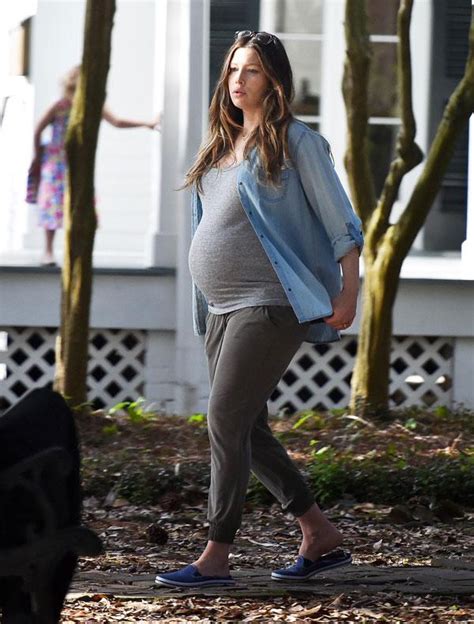 Pregnant Jessica Biels Baby Bump Is Bigger Than EverAnd She S Working See The Photos Of Her