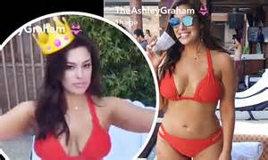Ashley Graham Sizzles In A Red Bikini At Marquee In Las