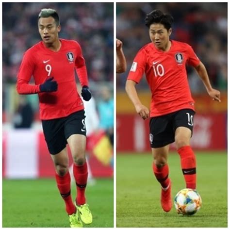 백승호(미드필더), 황희찬(윙어)이 축구협회 직원 둘을 상대로는 10초 이상, 1명을 상대로는 30초 이상 공을 간직할 수 있는지 여부를 보고 있다. 한국, 스리랑카전 선발 명단 손흥민-김신욱-황희찬-이강인 ...