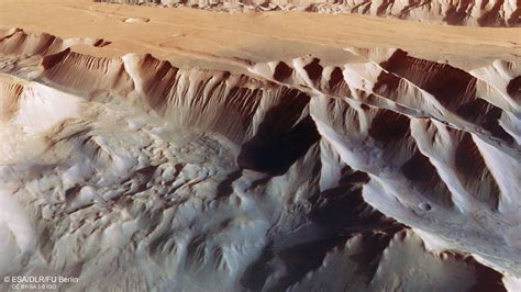 See Mars Grand Canyon In Stunning New Photos