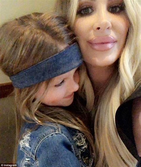 Kim Zolciak Flaunts Full Pout In Sweet Instagram Snaps With Daughter