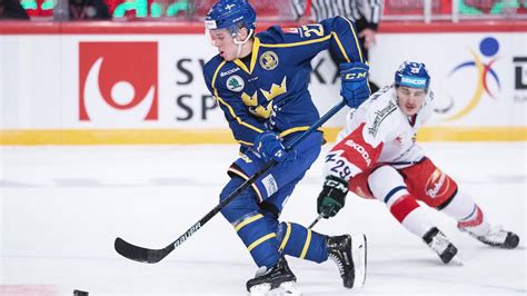 I den 1:a perioden var tjeckien det bättre laget. HockeyNews - Tre Kronors match flyttas från Tjeckien till ...