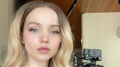 Dove Cameron Enjoys Revealing Bath Stays Wet Once Out