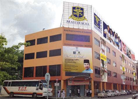 Pharmacy is a popular course in malaysia. PHARMACY / PHARMACEUTICAL CHEMISTRY program (course) in ...