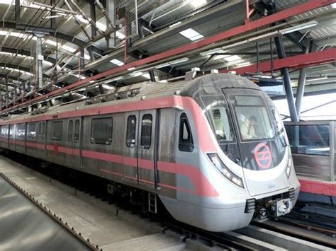 Delhi Metros Pink Line Route Will Be Open By Diwali