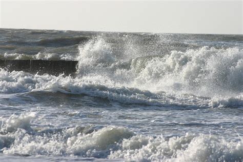 Wellen In Kühlungsborn Foto And Bild Landschaft Meer And Strand