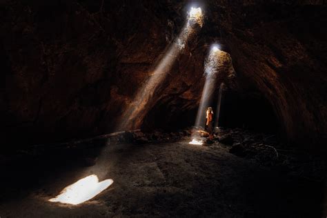 Oregons Skylight Cave When And How To Experience Its Magical Light