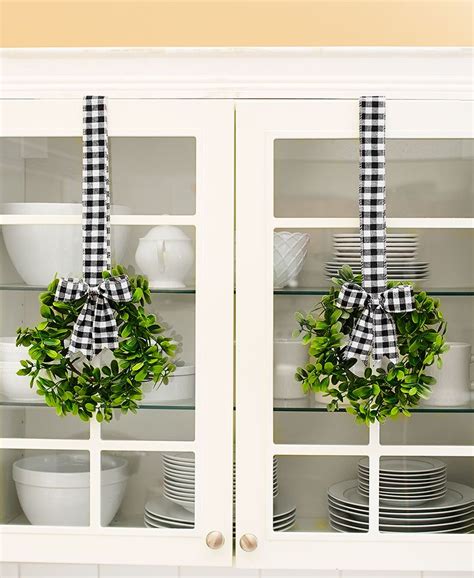 20 Wreaths For Kitchen Cabinets