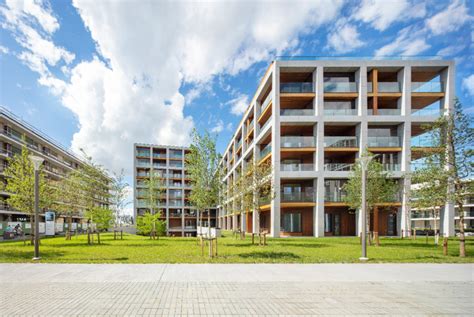 West of antwerp's old town, a new quarter, nieuw zuid, is under construction. Nieuw Zuid trekt internationale toparchitecten aan ...