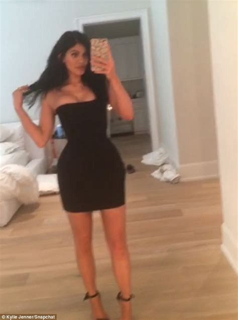 Kylie Jenner Wears Balmain Dress To Snapchat Hq And Confirms Shes