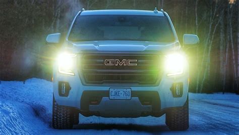 2021 Gmc Yukon Illuminated Grille Emblem Live Photo Gallery