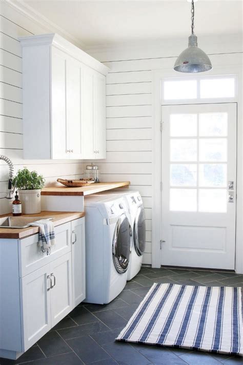 Nice Modern Farmhouse Laundry Room Design Ideas Page Of