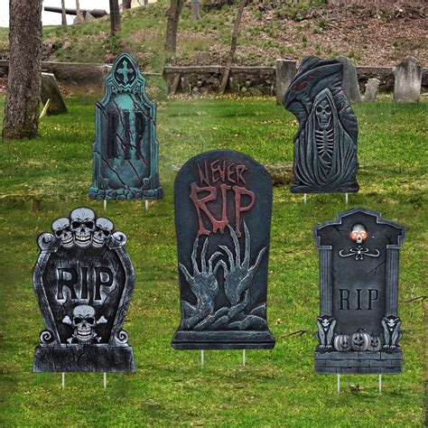 Diy Halloween Decorations Gravestones That Will Bring Your Cemetery Scene To Life