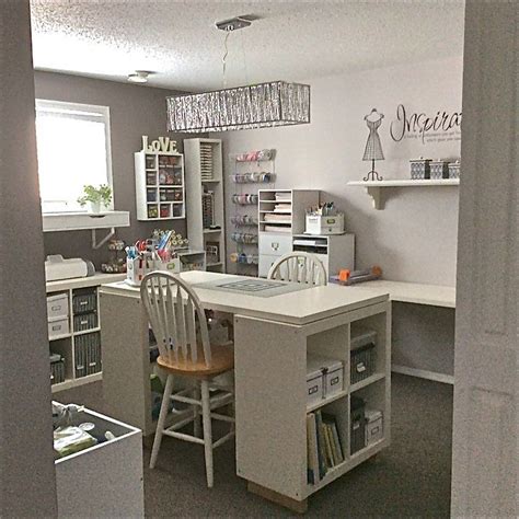 Back in the day when we had local scrapbook stores, i remember gathering there every friday night and sometimes on weekends for craft nights. 889 best Beautiful Sewing Rooms images on Pinterest ...