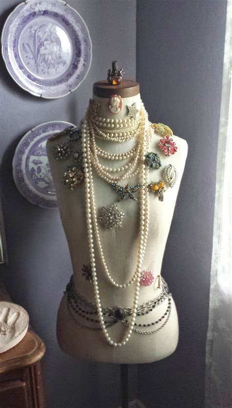Vintage Inspired Jewelry Display Vintage Jewelry Display Diy Jewelry