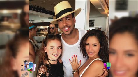 He had a brief illicit relationship with samantha medina. ¿Por fin se nos casa Romeo Santos? - Univision
