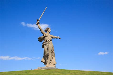 The Worlds Tallest Statues Of Women Worldatlas