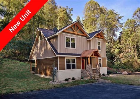 We have tried to make the cabins as completely furnished as if our guests were going to their own home. Misty Mountain Side a 2 bedroom cabin in Laurel Estates ...