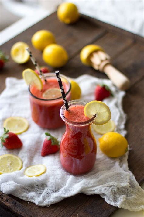 Simple Strawberry Honey Lemonade Honey Lemonade Food