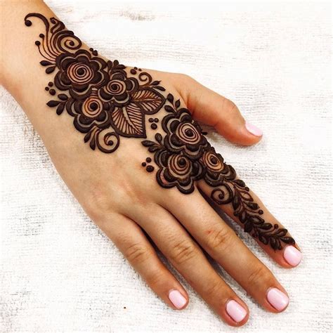 Check 151+ beautiful & easy mehndi designs 2020 ideas for mehandi ceremony. Mehandi design | Mehndi designs, Mehndi design images ...
