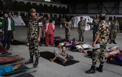 The Latest On Nepal Earthquake Death Toll Tops 4000 Us News