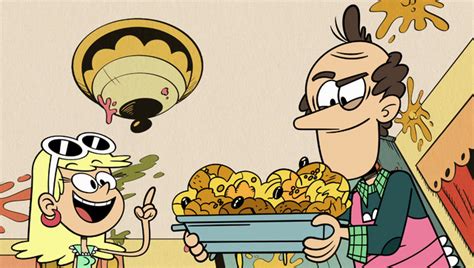 Image S2e10a Lynn Sr Showing Off The Mealpng The Loud House